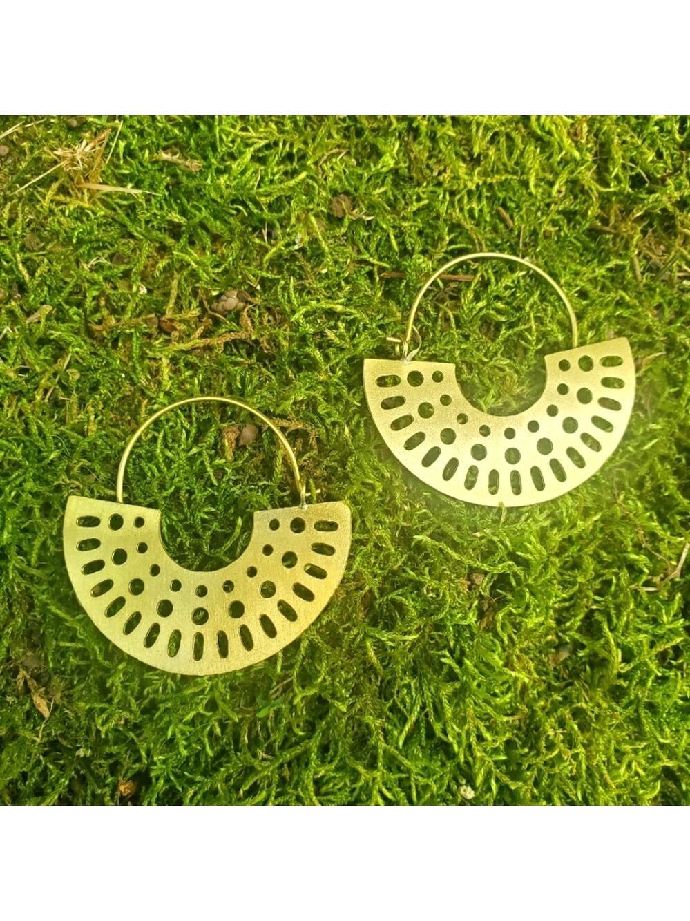 MATR BOOMIE Handcrafted Lightweight Hoop Earrings Gold Tone Finish Cutout Design